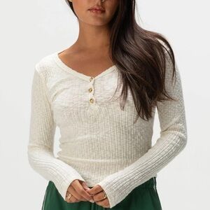 Tilly’s Full Tilt > Ribbed long sleeve tee